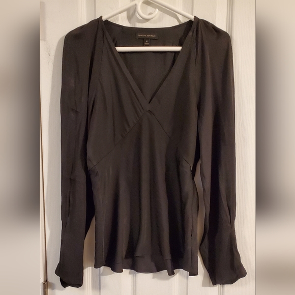 Banana Republic blouse, tailored fit, Size L - Picture 1 of 4